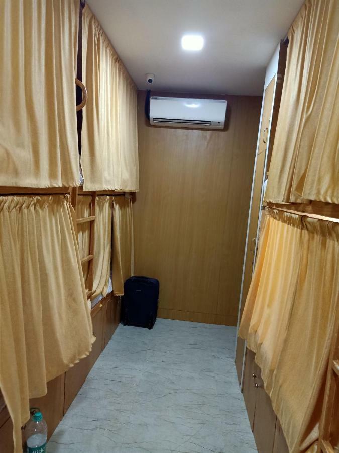 Mabrook Dormitory Bombay Exterior foto