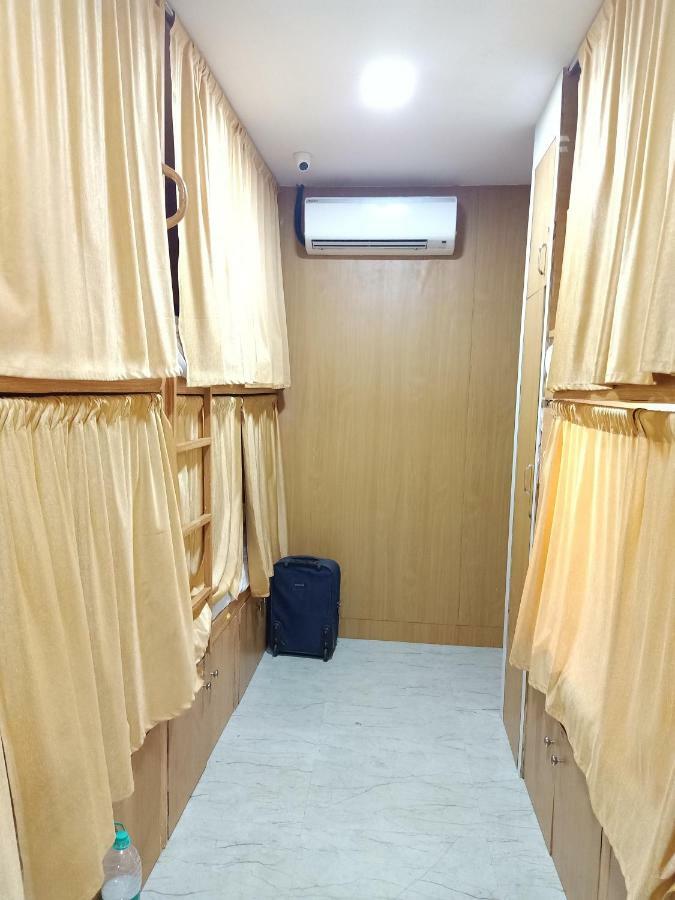 Mabrook Dormitory Bombay Exterior foto